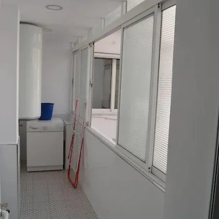 Vialia Ave Zona De Ocio Y Playa * Malaga